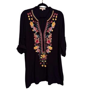 ❌Solitaire X-Large Black Floral Embroidered Tunic Top Boho Western Rayon  V-Neck